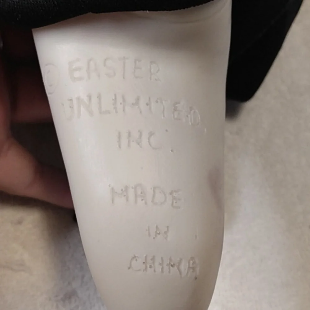 Easter Unlimited Inc.‎ Scream 90s Mask with SMALL FLAW